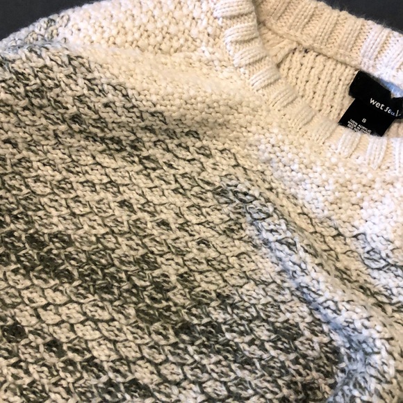 Green/beige sweater - Picture 2 of 2
